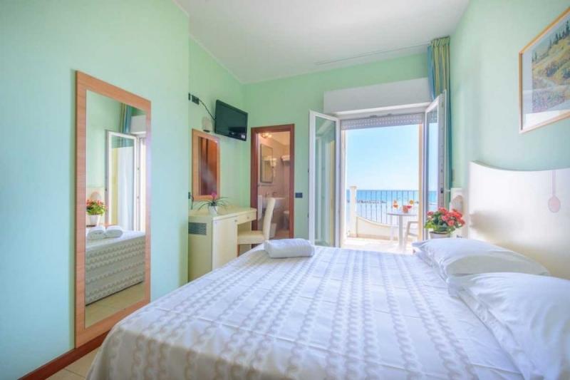 Hotel Zeus Rimini Luaran gambar