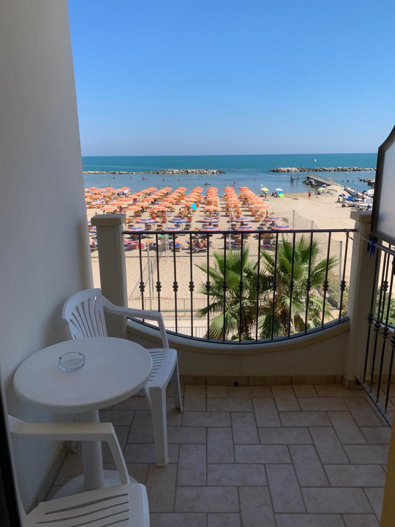 Hotel Zeus Rimini Bilik gambar