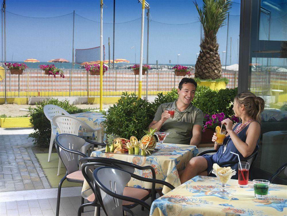 Hotel Zeus Rimini Luaran gambar