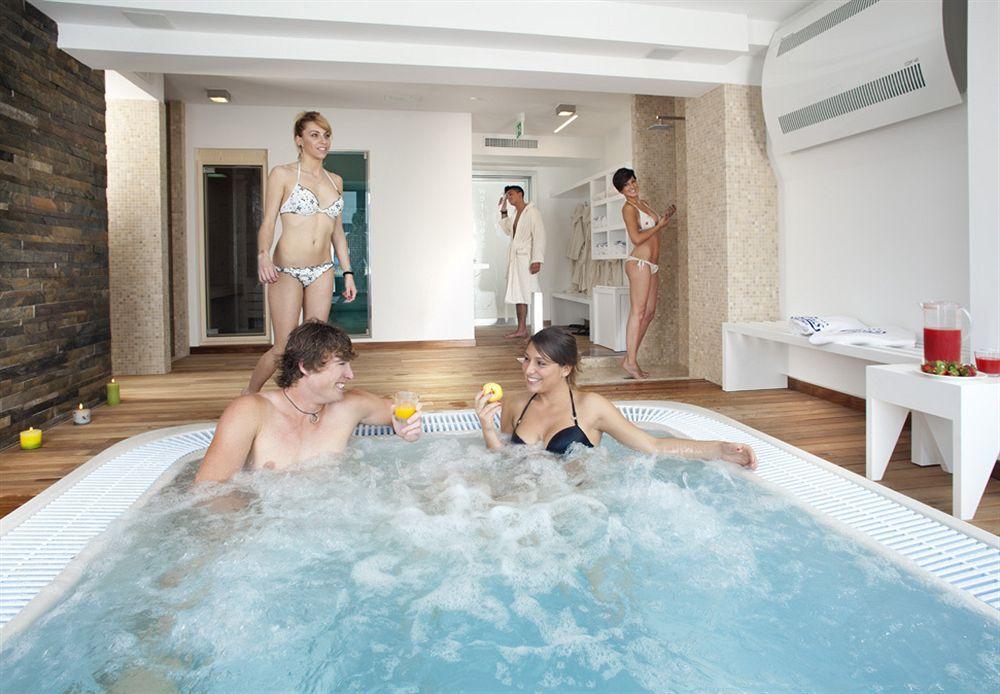 Hotel Zeus Rimini Luaran gambar