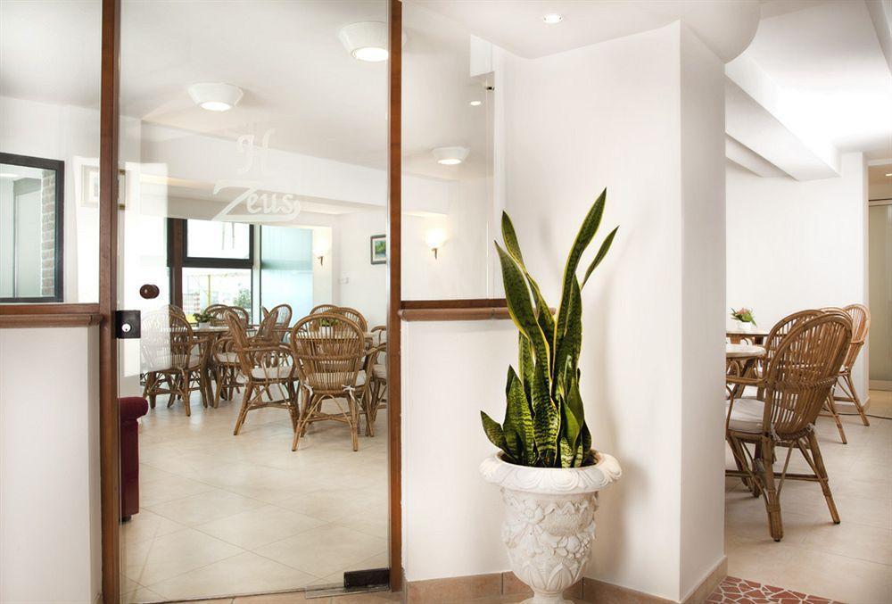 Hotel Zeus Rimini Luaran gambar