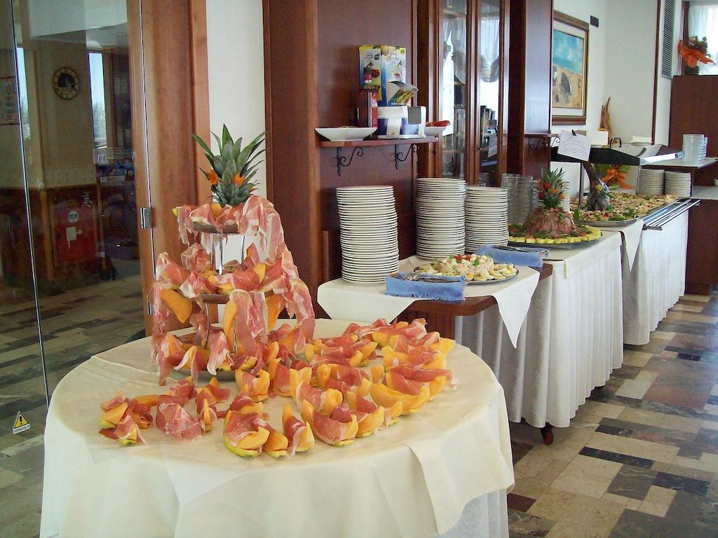 Hotel Zeus Rimini Luaran gambar