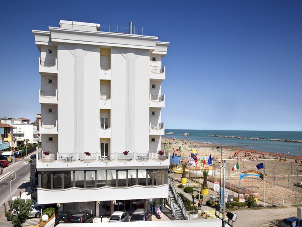 Hotel Zeus Rimini Luaran gambar