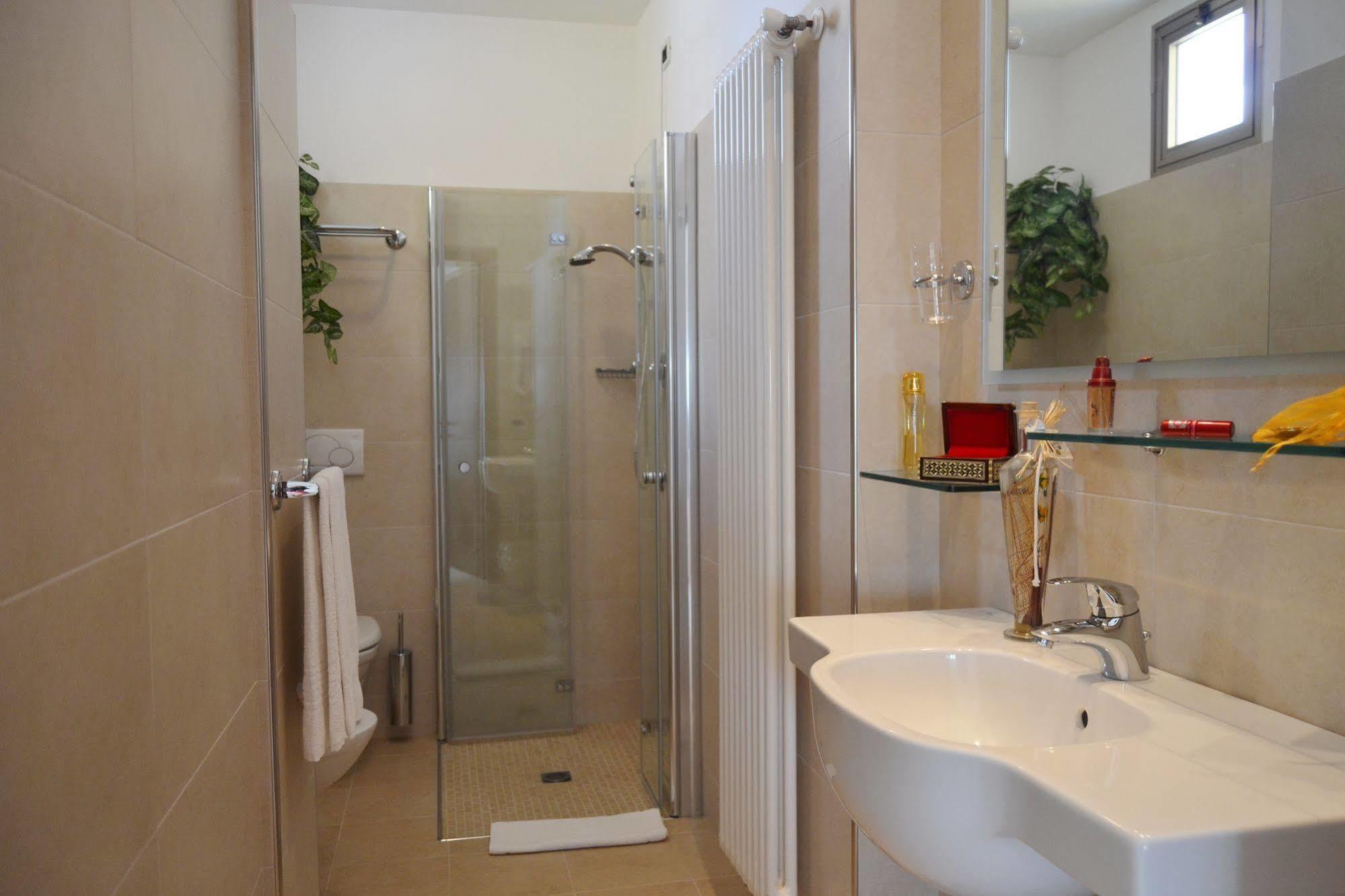 Hotel Zeus Rimini Luaran gambar