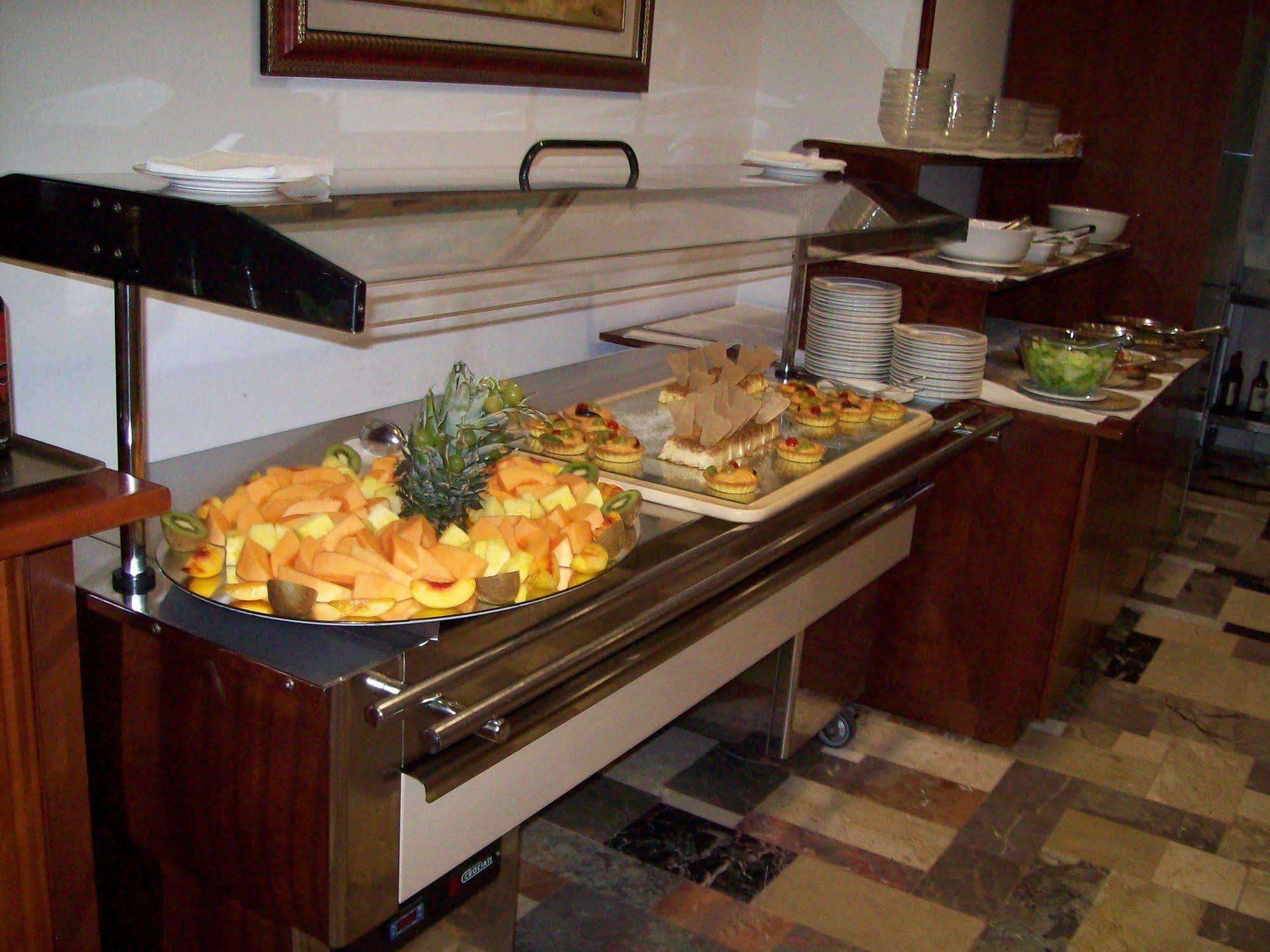 Hotel Zeus Rimini Luaran gambar