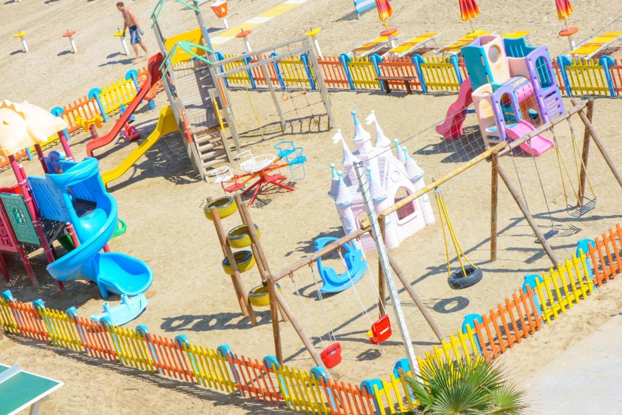 Hotel Zeus Rimini Luaran gambar