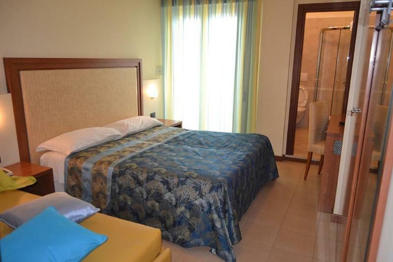 Hotel Zeus Rimini Luaran gambar